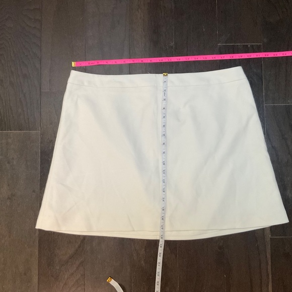 NWT EXPRESS Fully Lined Cream Mini Skirt Size 18 - Picture 3 of 8